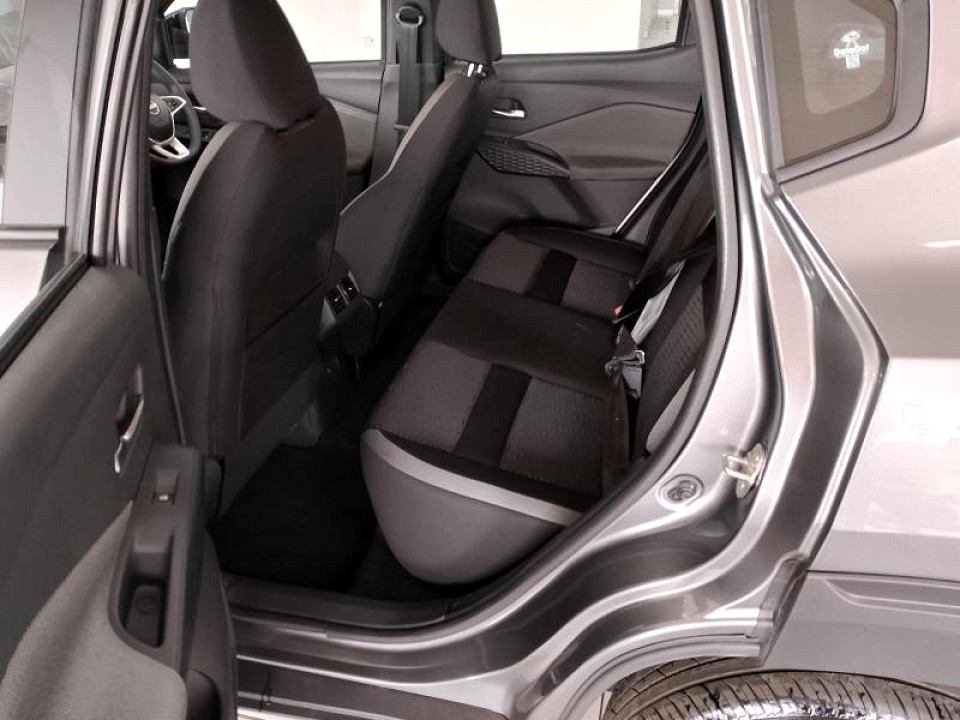 Photo 12 of 17