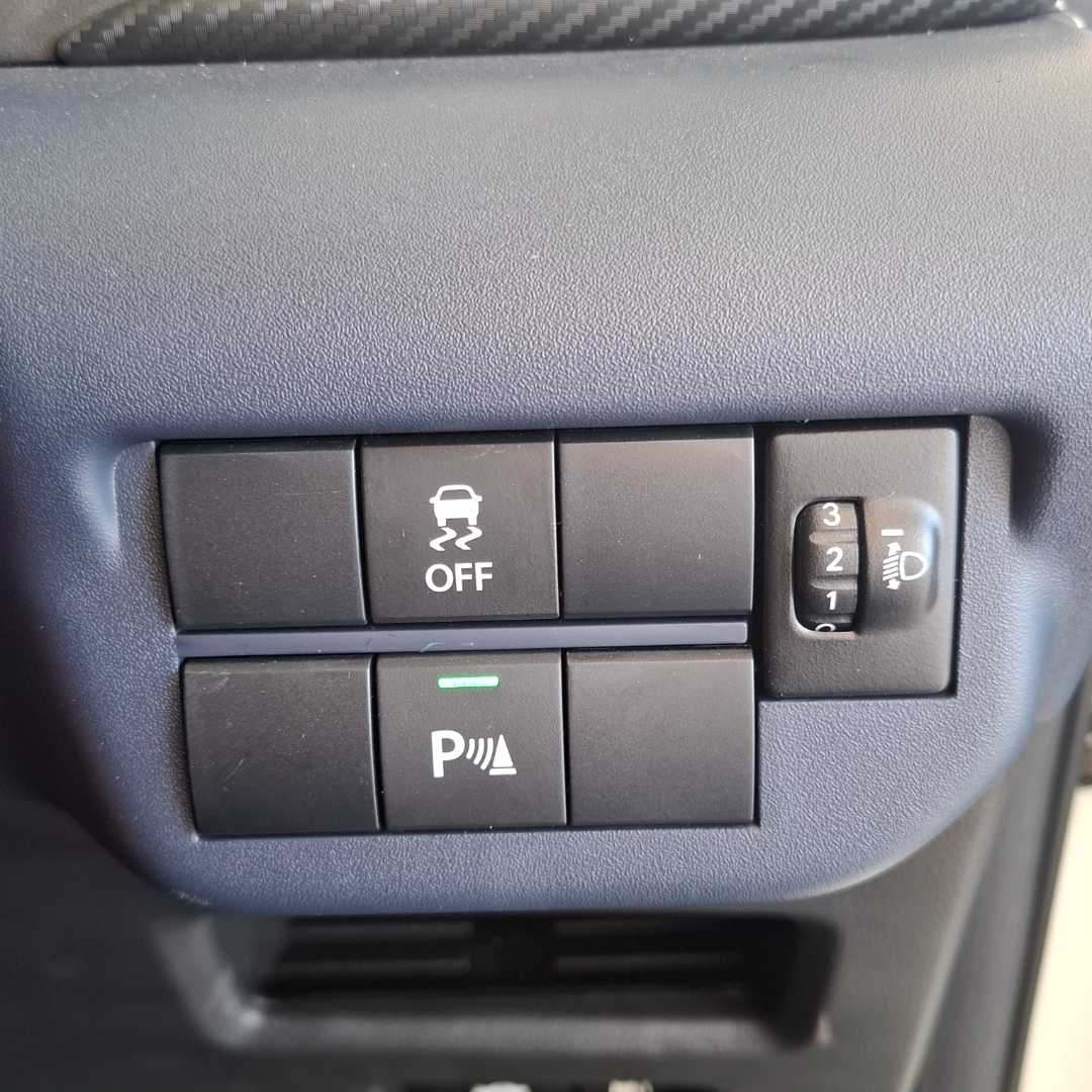 Photo 14 of 24