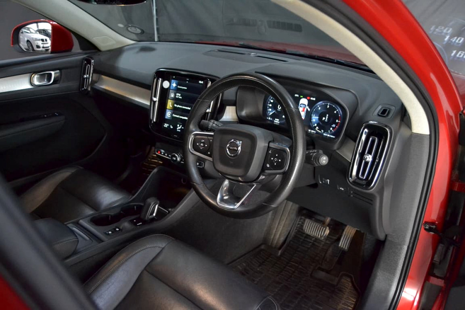 Photo 17 of 37