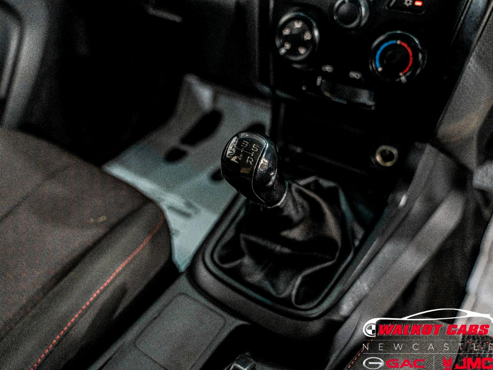 Photo 19 of 27