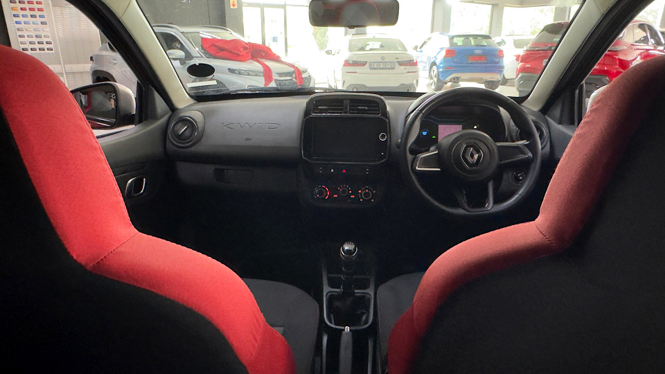 Photo 28 of 40