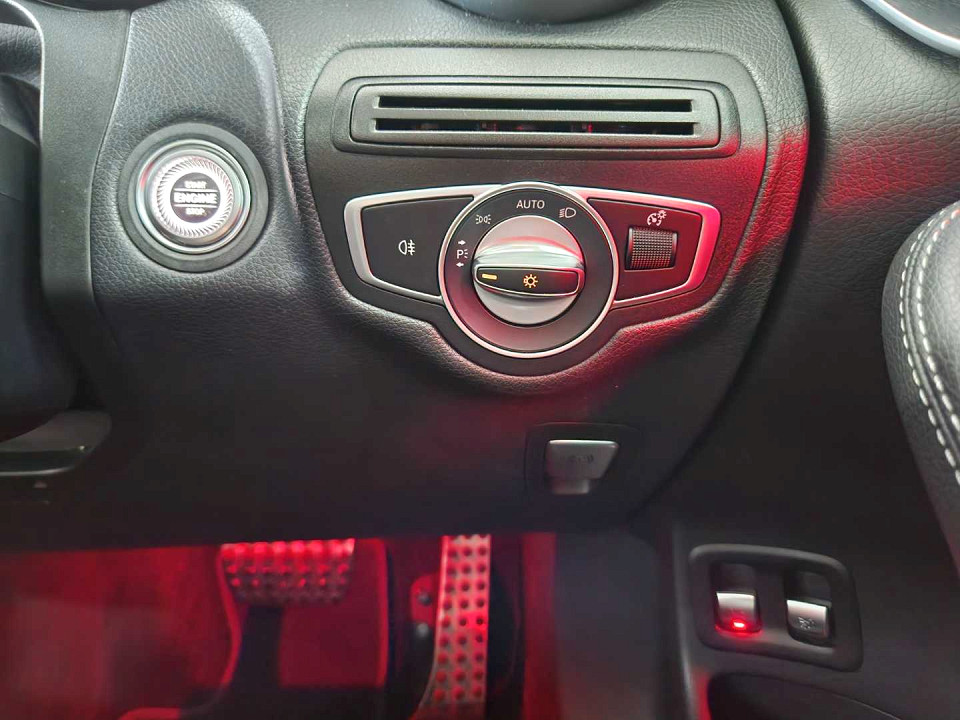 Photo 18 of 20