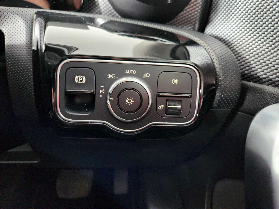Photo 18 of 20