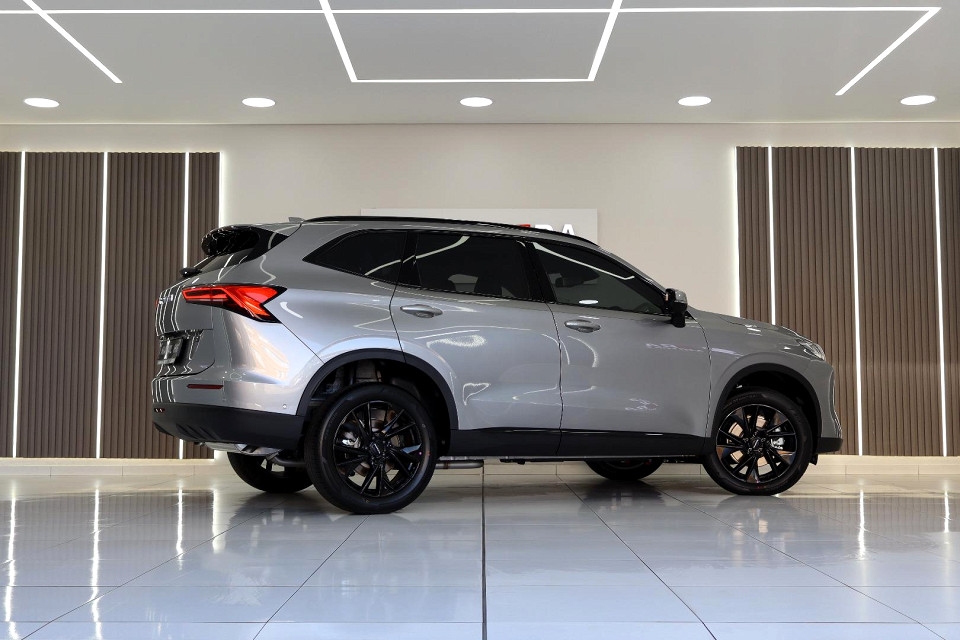 Photo 5 of 19