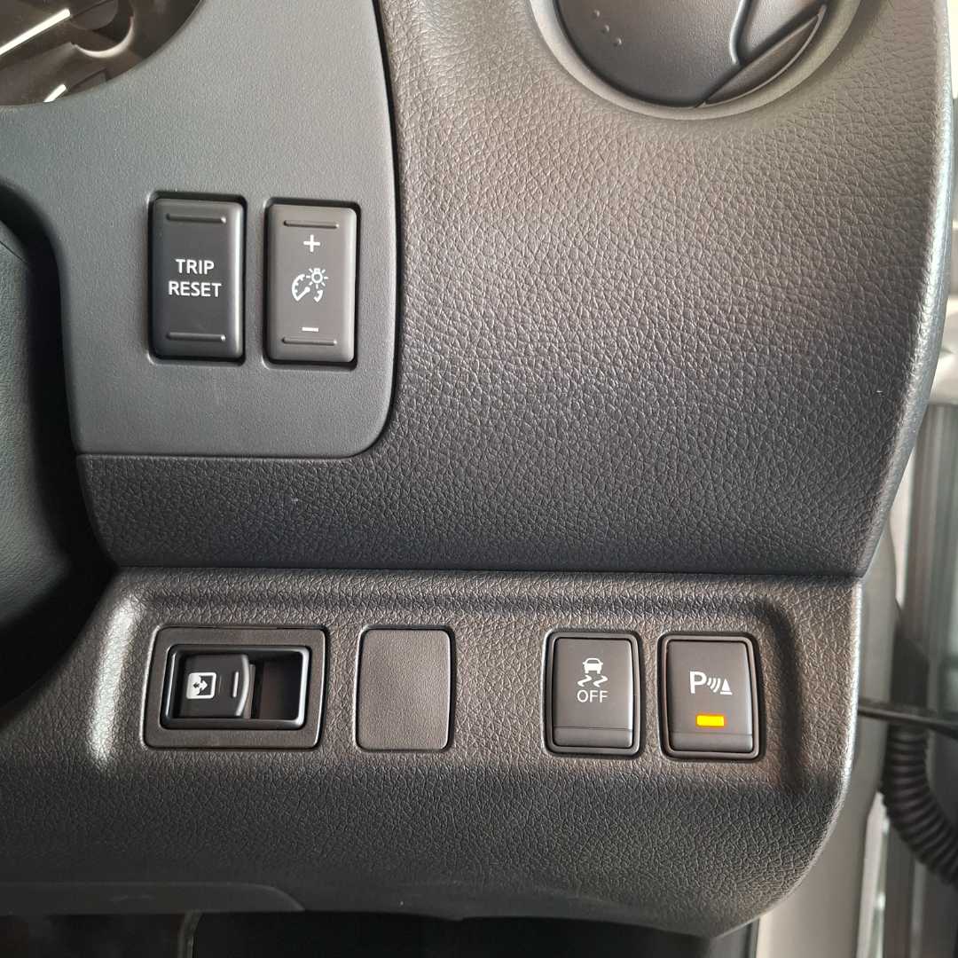 Photo 17 of 27