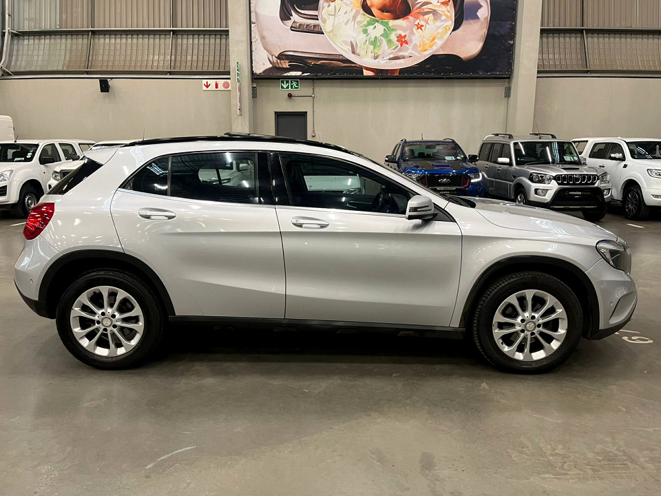 Photo 2 of 14