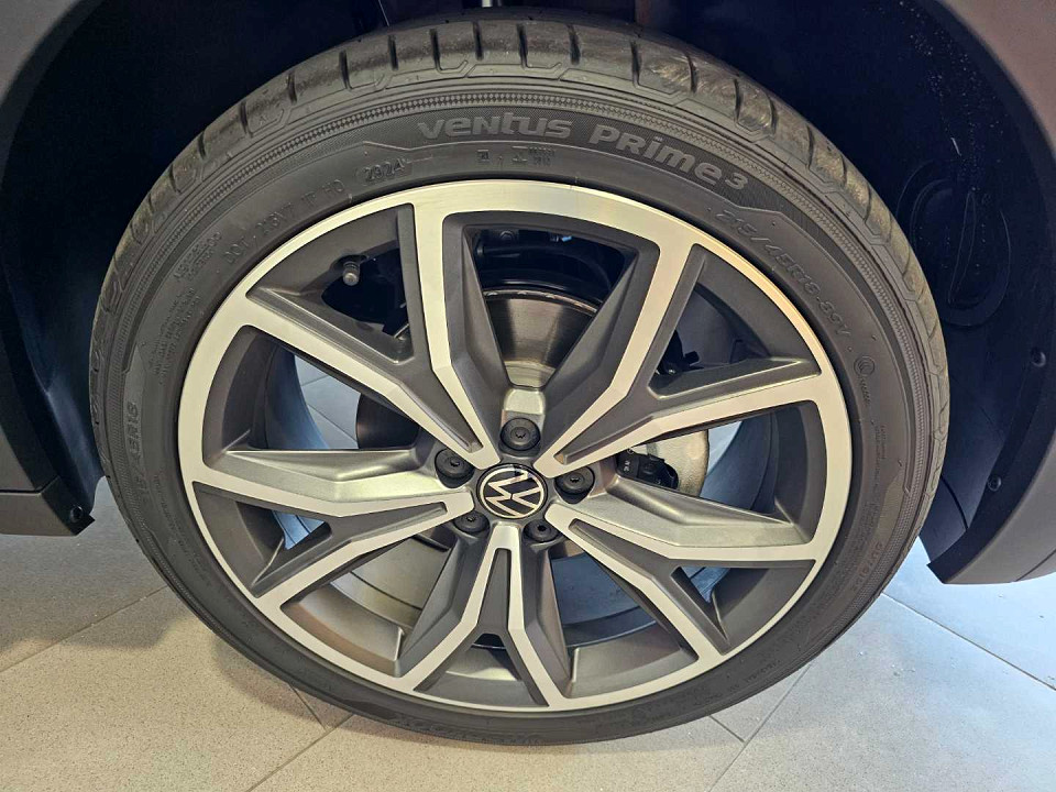 Photo 18 of 20
