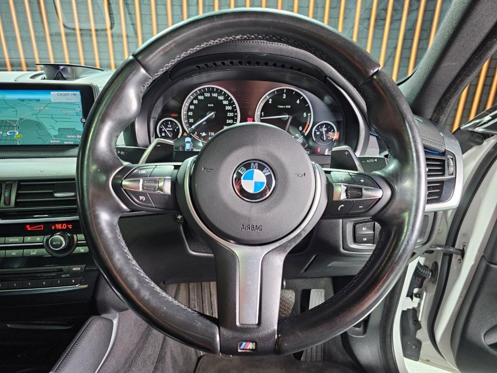 Photo 11 of 30
