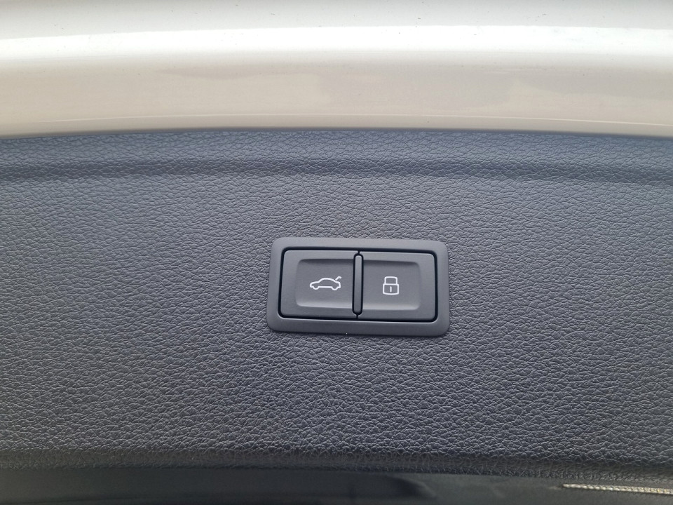 Photo 20 of 22