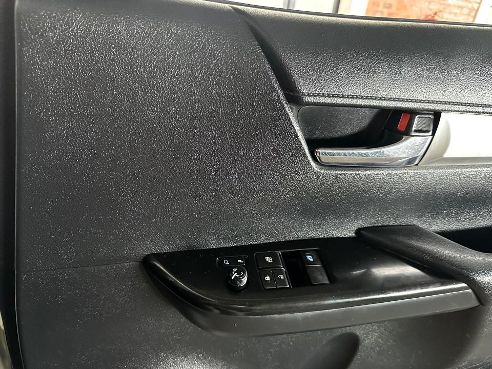 Photo 16 of 19