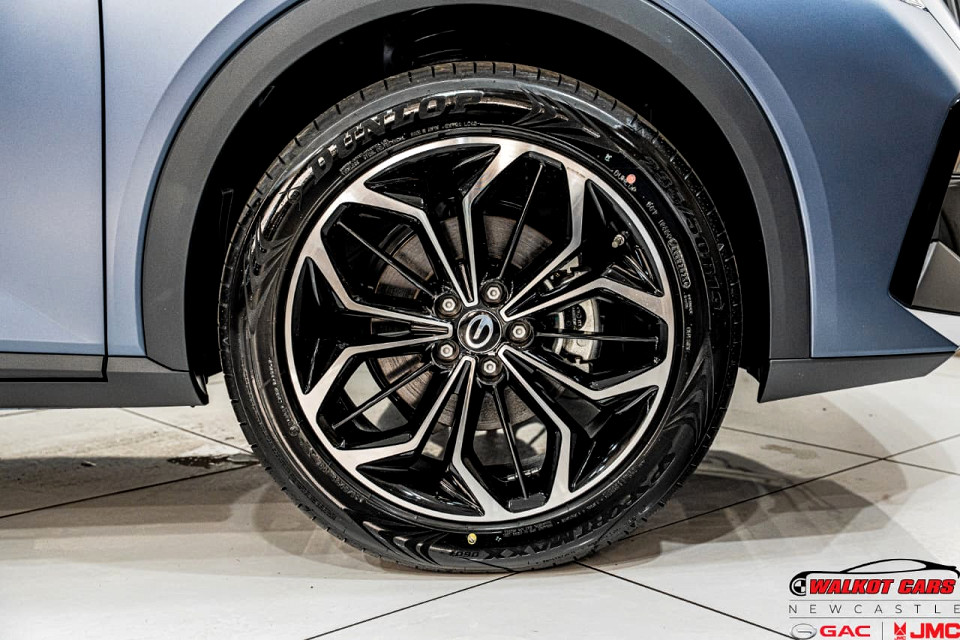 Photo 6 of 28