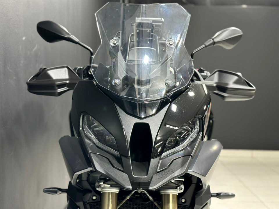 Photo 12 of 17