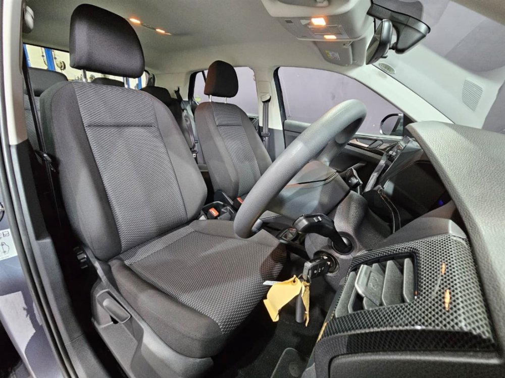 Photo 13 of 15