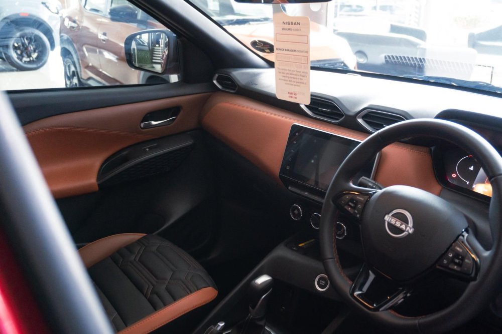 Photo 13 of 16