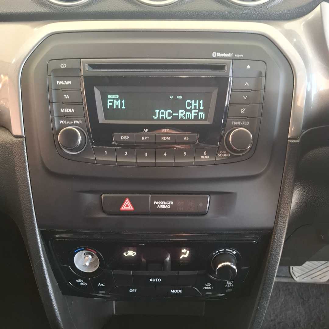 Photo 18 of 27