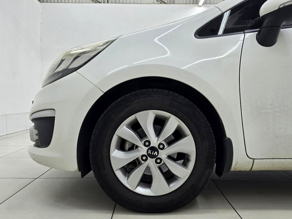 Photo 7 of 19