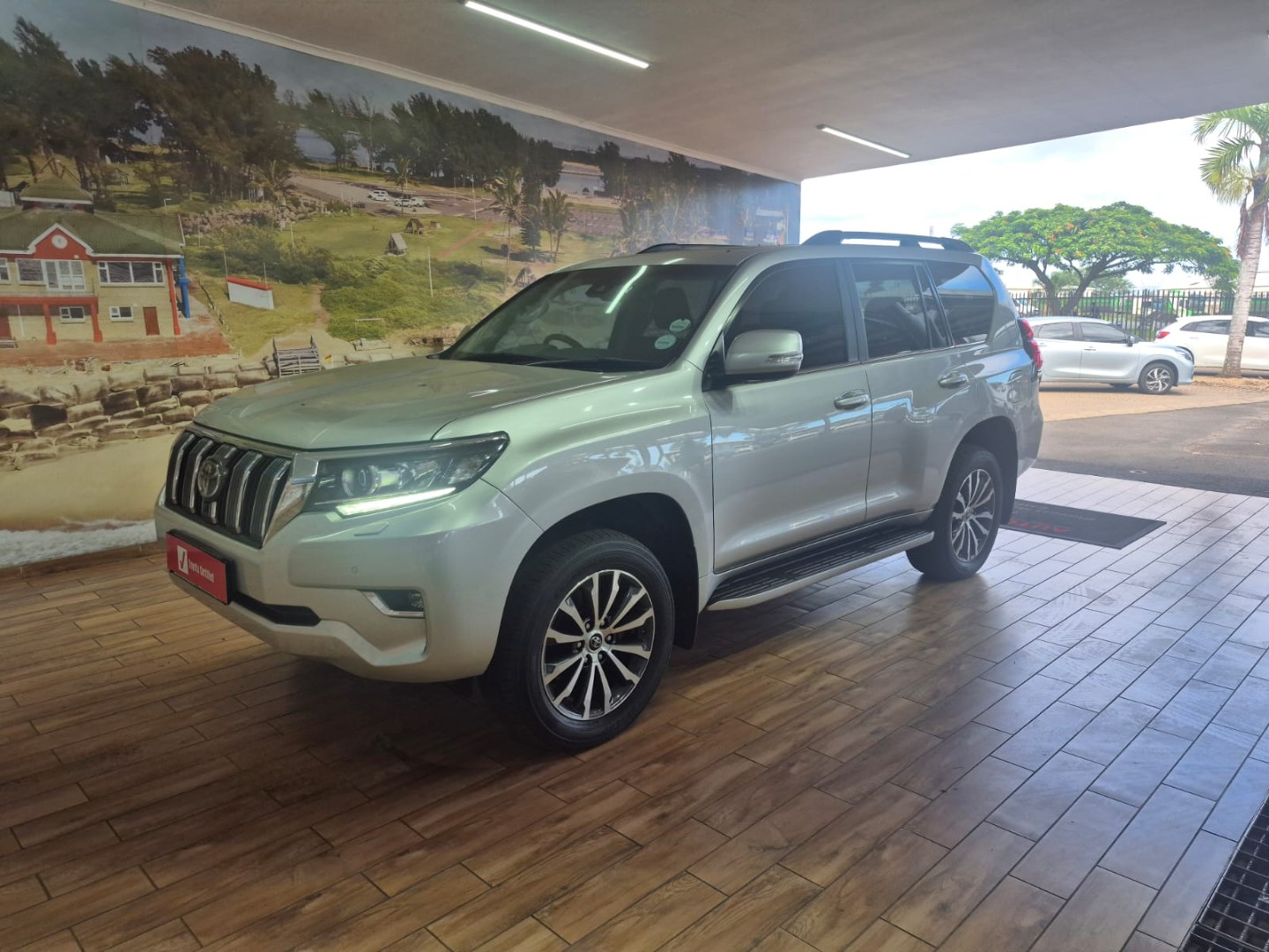 Photo 3 of 13