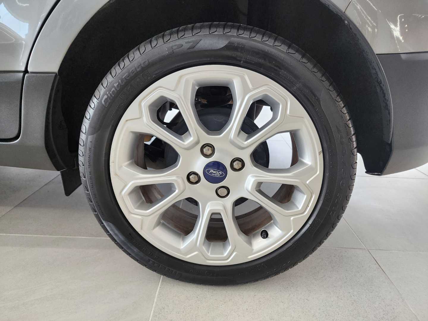 Photo 18 of 20