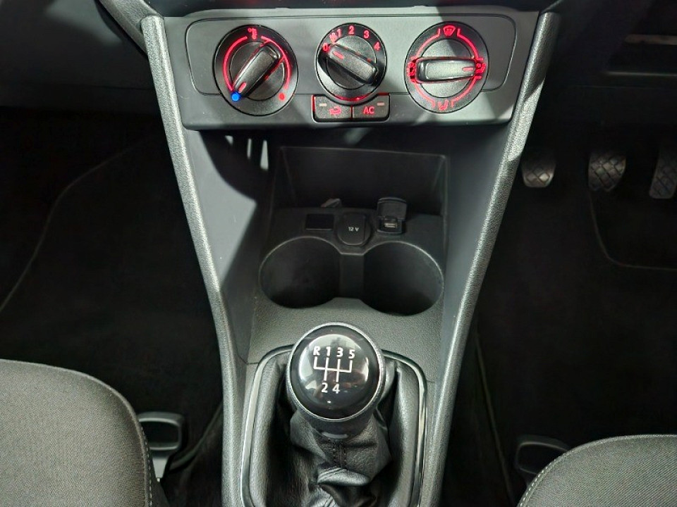 Photo 4 of 14