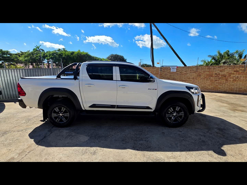 Photo 3 of 21