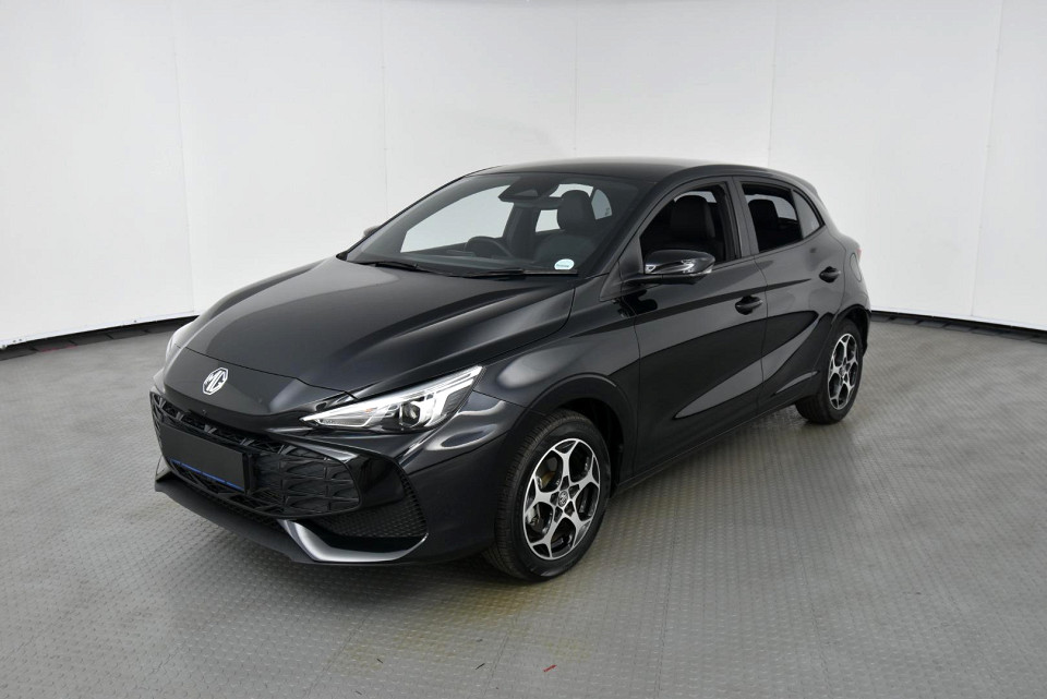 Photo 3 of 24