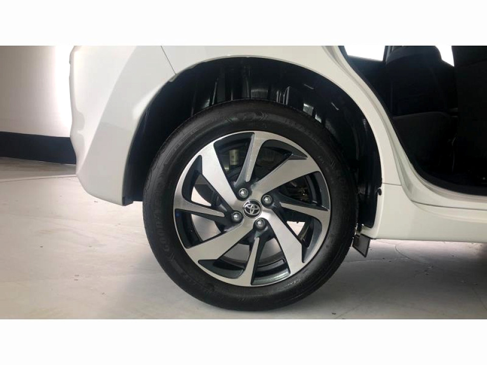 Photo 14 of 25