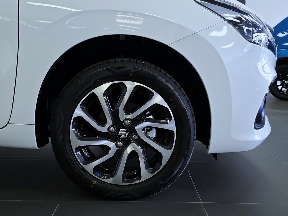 Photo 31 of 63