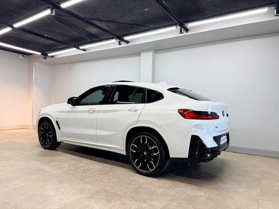 Photo 4 of 17