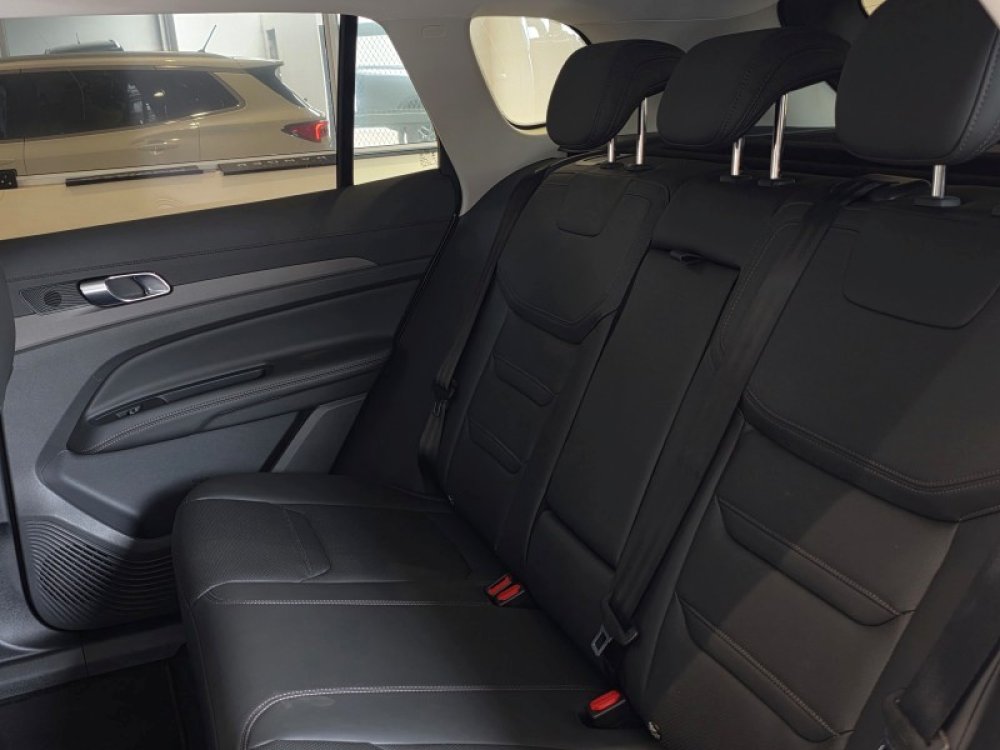 Photo 9 of 12