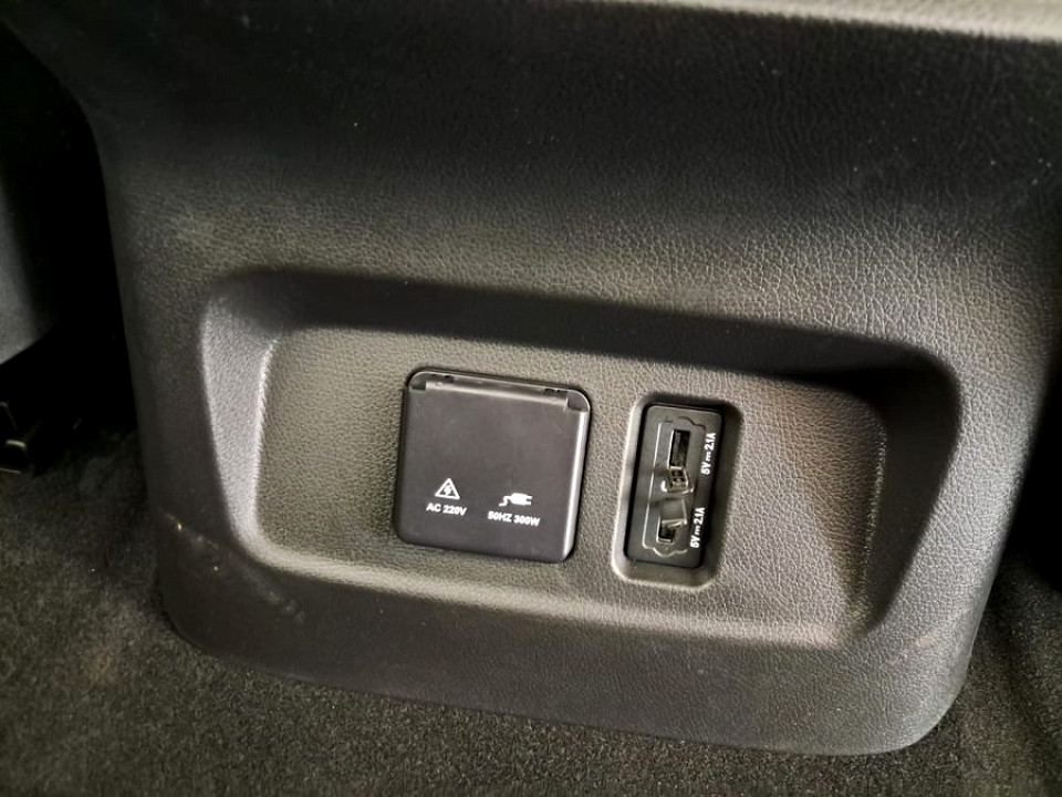 Photo 16 of 24
