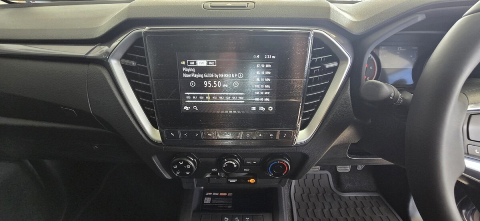 Photo 16 of 27