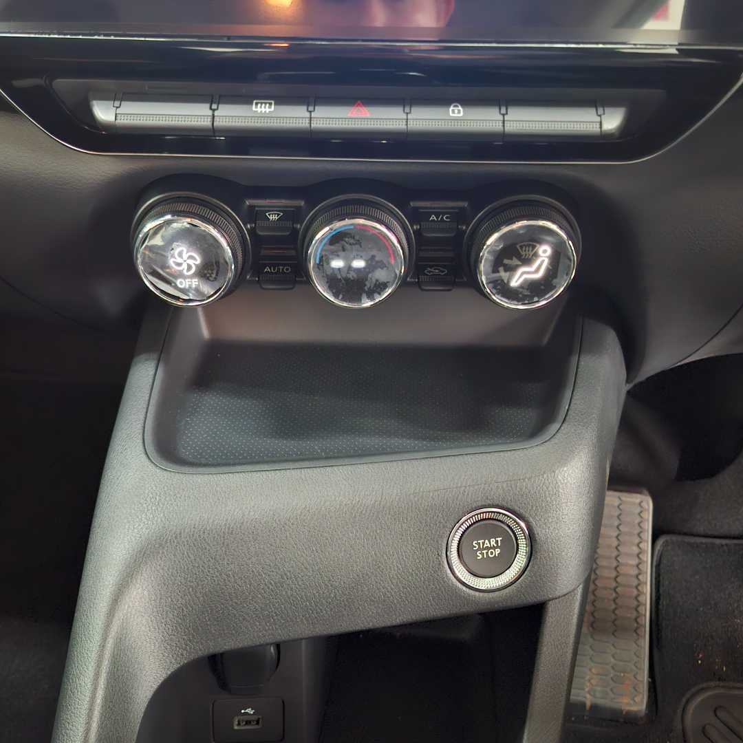 Photo 20 of 28