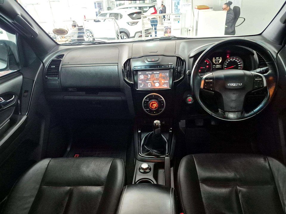 Photo 13 of 20