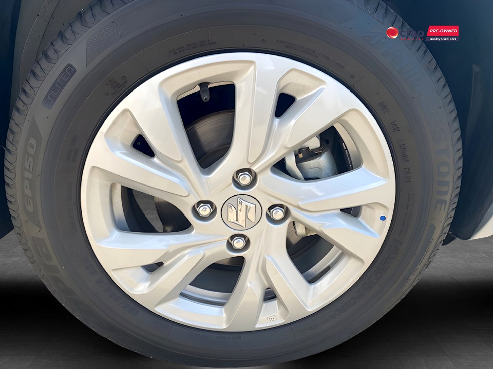 Photo 9 of 18