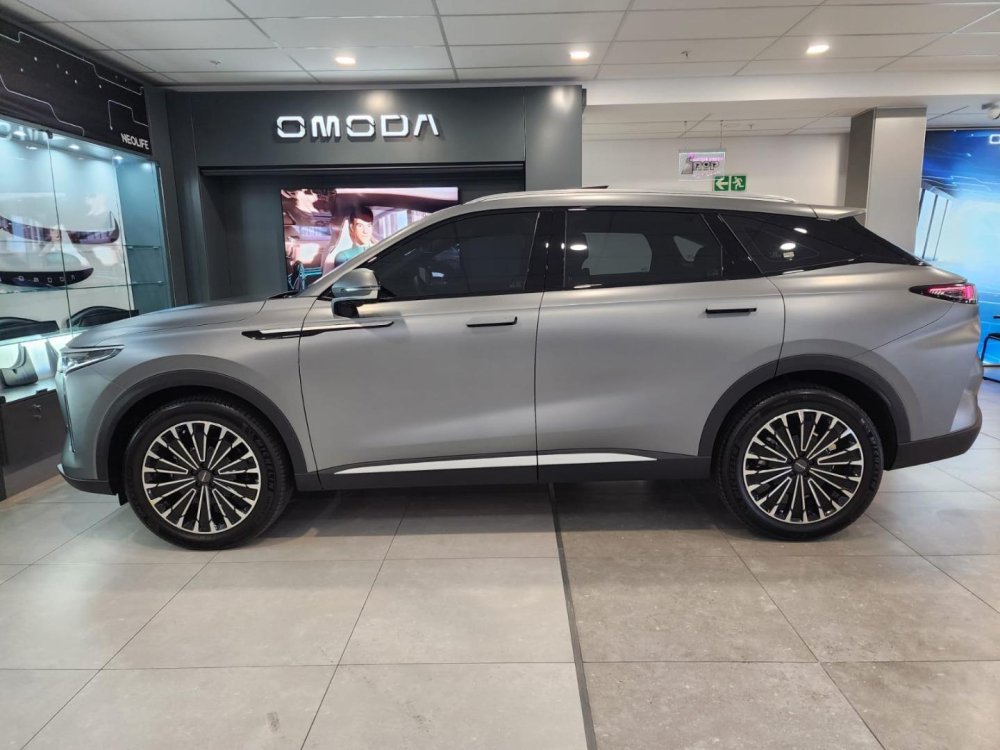 Photo 5 of 16