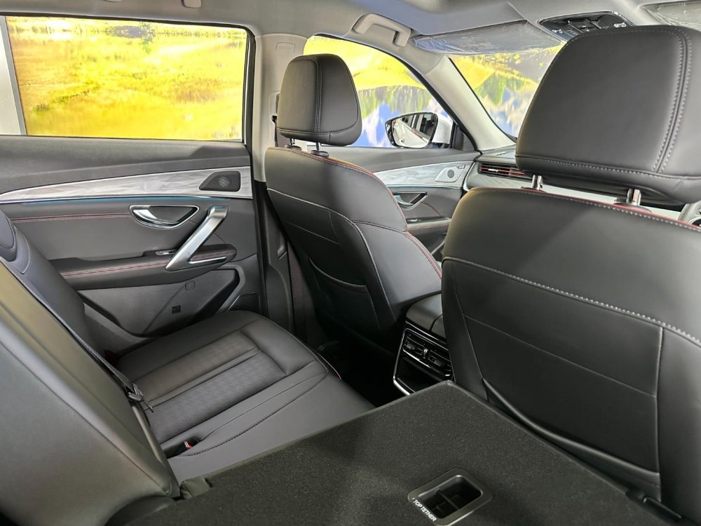 Photo 10 of 12