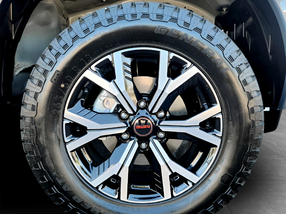 Photo 9 of 21