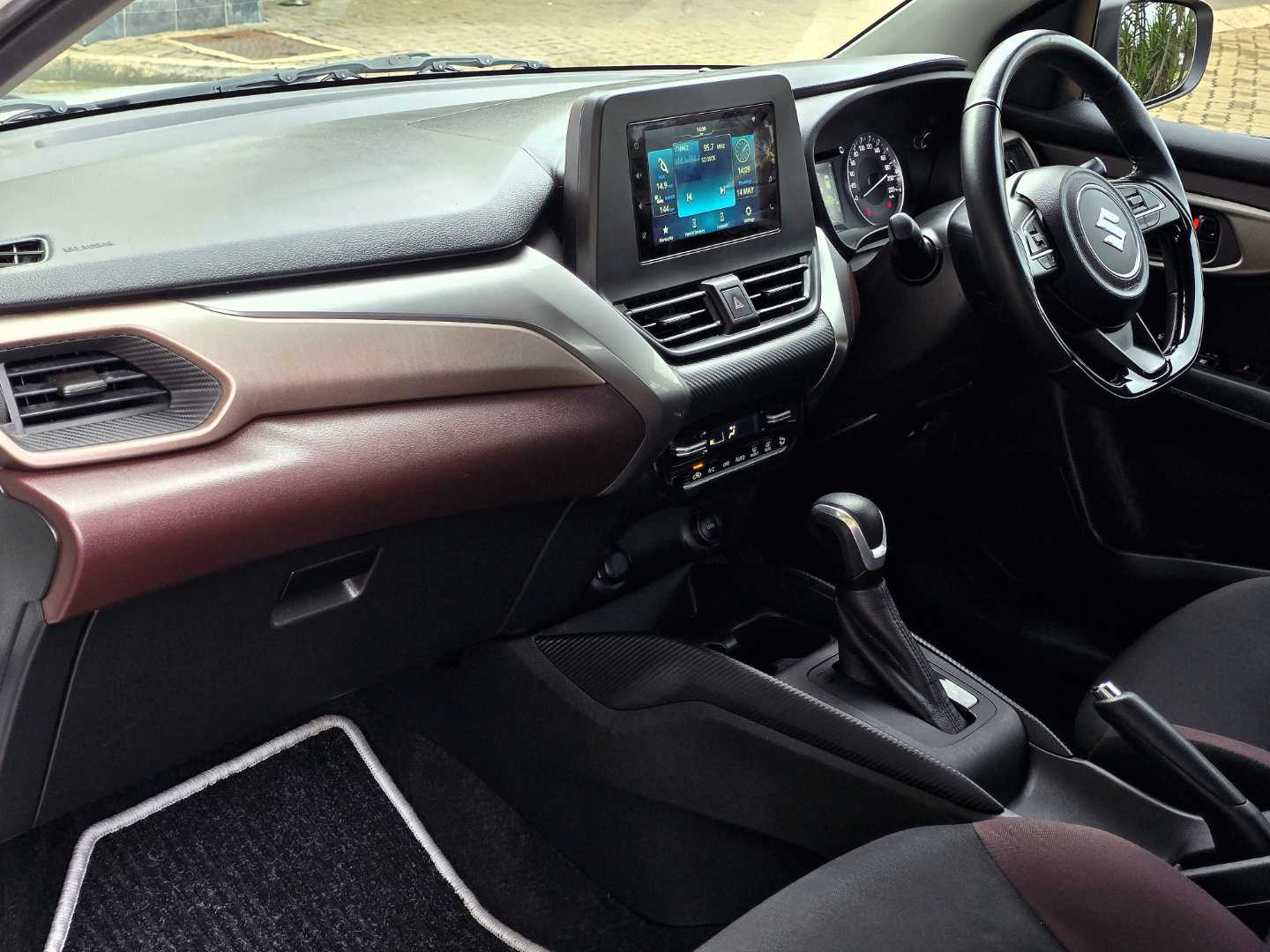 Photo 4 of 20