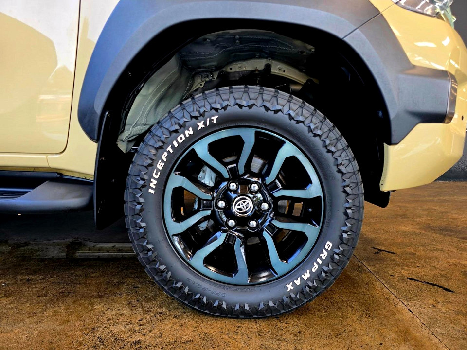 Photo 7 of 26