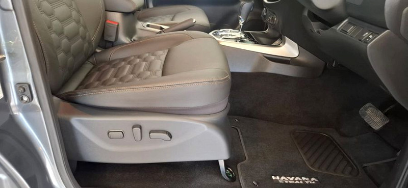 Photo 11 of 18