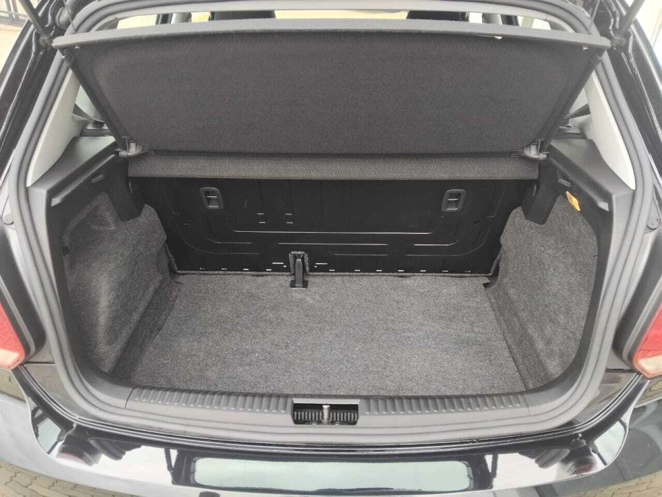 Photo 10 of 18