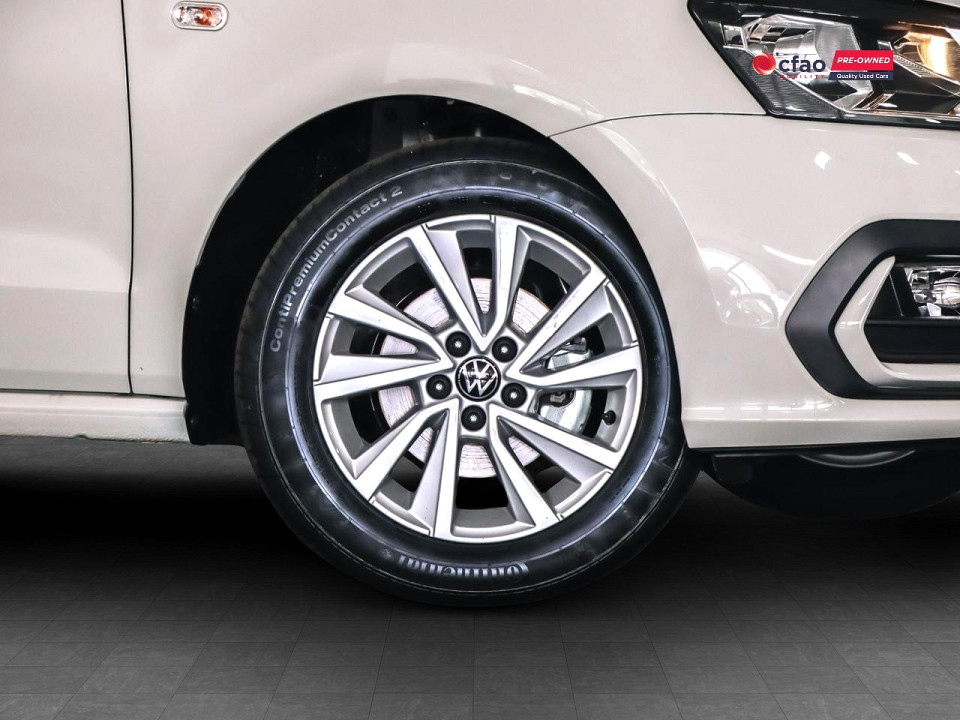 Photo 3 of 22