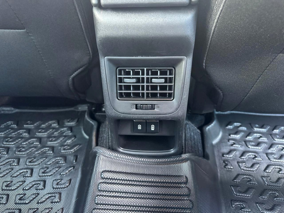 Photo 17 of 20