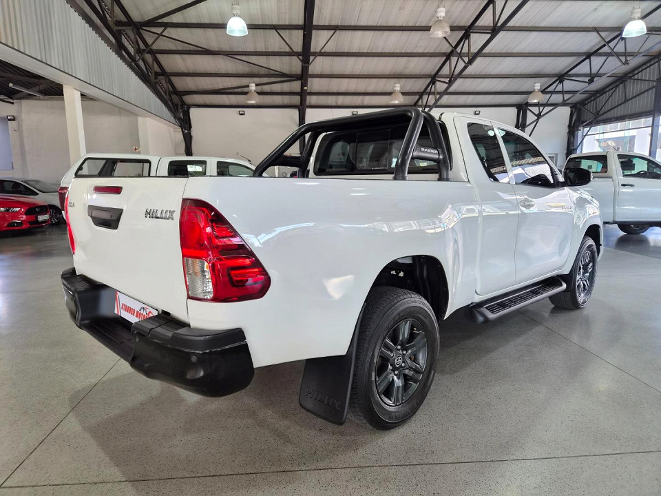 Photo 4 of 23