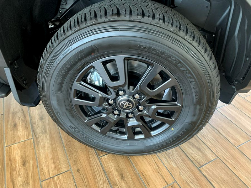 Photo 4 of 15