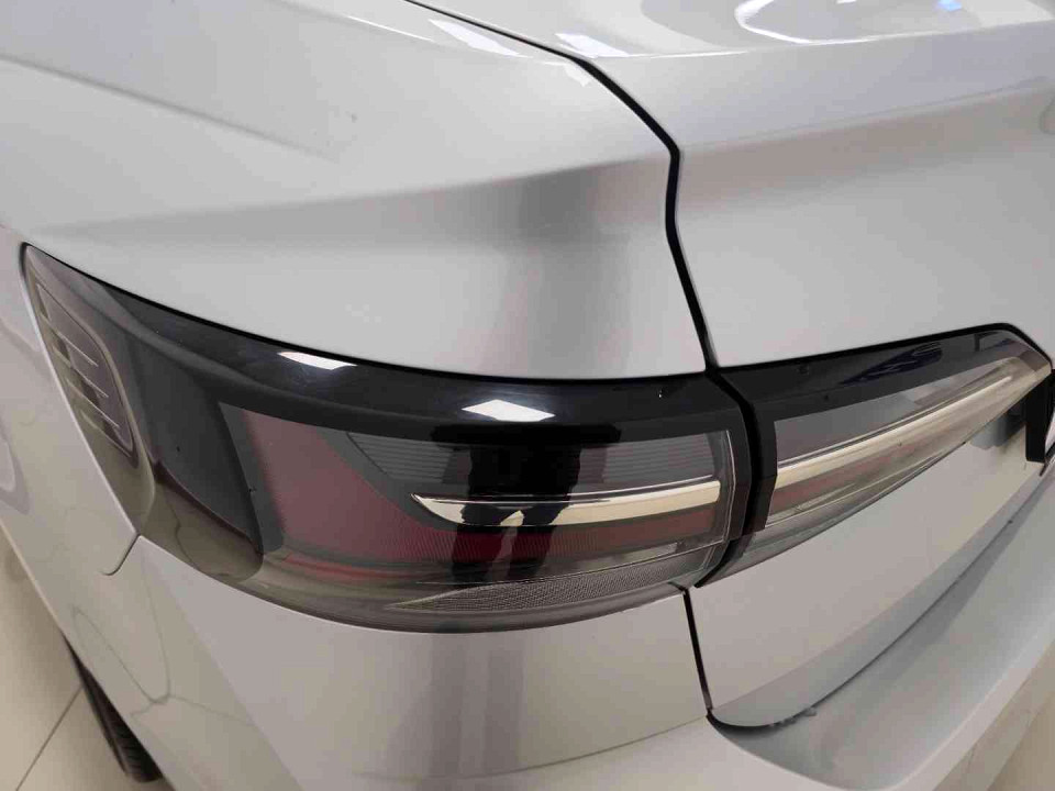 Photo 28 of 30