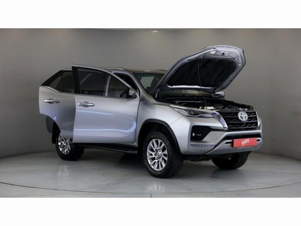Photo 16 of 28