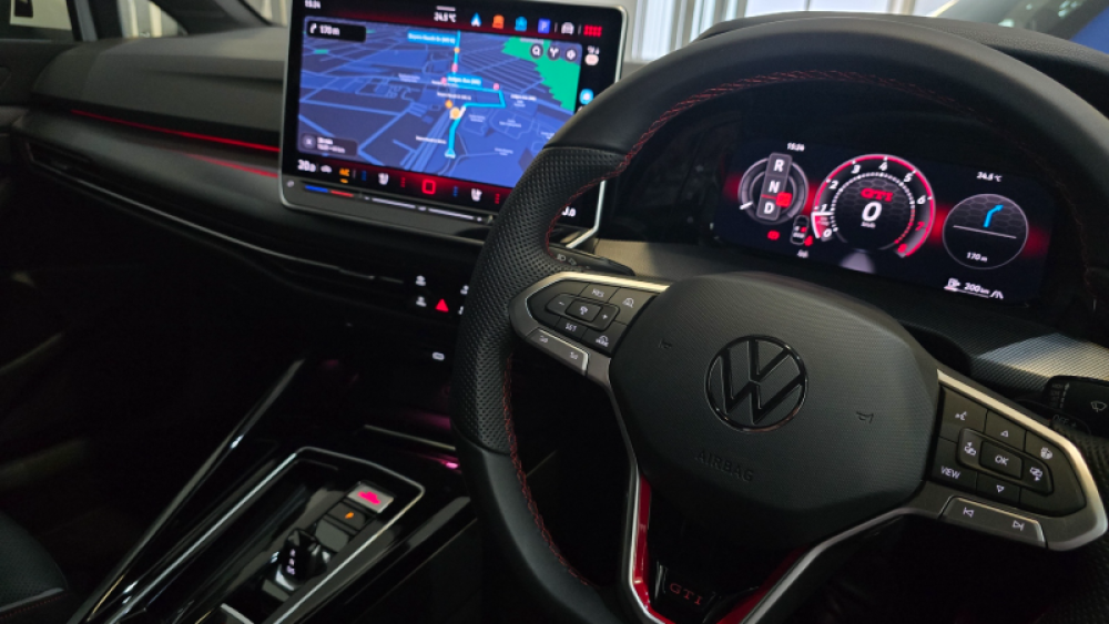 Photo 4 of 17