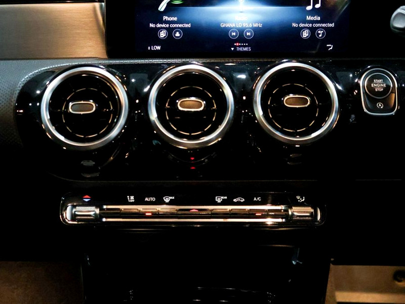 Photo 28 of 30