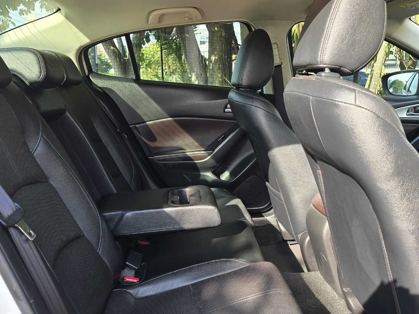 Photo 6 of 20